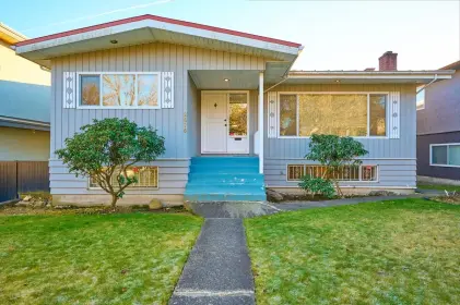 2676 E 56th Avenue, Vancouver, BC, Vancouver — Single Family Residence for sale