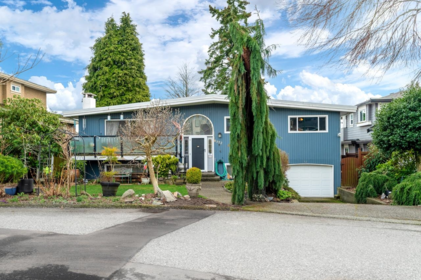 4372 Greta Street, Burnaby, BC, Burnaby — Single Family Residence for sale