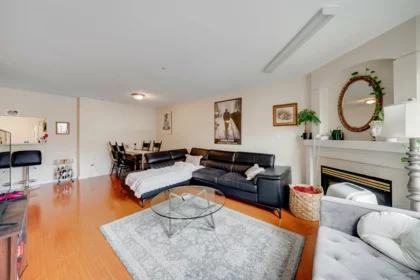 202 2505 E Broadway Avenue, Vancouver, BC, Vancouver — Apartment/Condo for sale