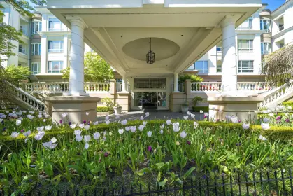 333 5735 Hampton Place, Vancouver, BC, Vancouver — Apartment/Condo for sale