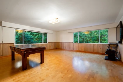 Backyard Photo of 3898 Southridge Avenue, West Vancouver, BC