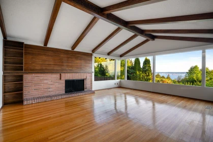 Breakfast Nook Photo of 3898 Southridge Avenue, West Vancouver, BC