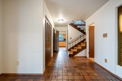 Garage Interior Photo of 3898 Southridge Avenue, West Vancouver, BC