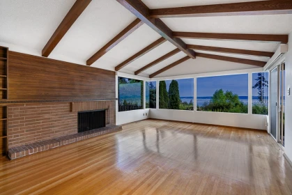 Primary Bedroom Photo of 3898 Southridge Avenue, West Vancouver, BC