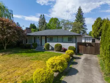 Pantry Photo of 22137 Cliff Avenue, Maple Ridge, BC