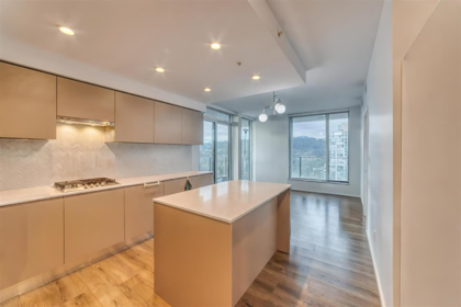 2710 3809 Evergreen Place, Burnaby, BC