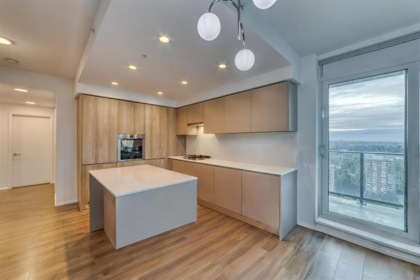 2710 3809 Evergreen Place, Burnaby, BC