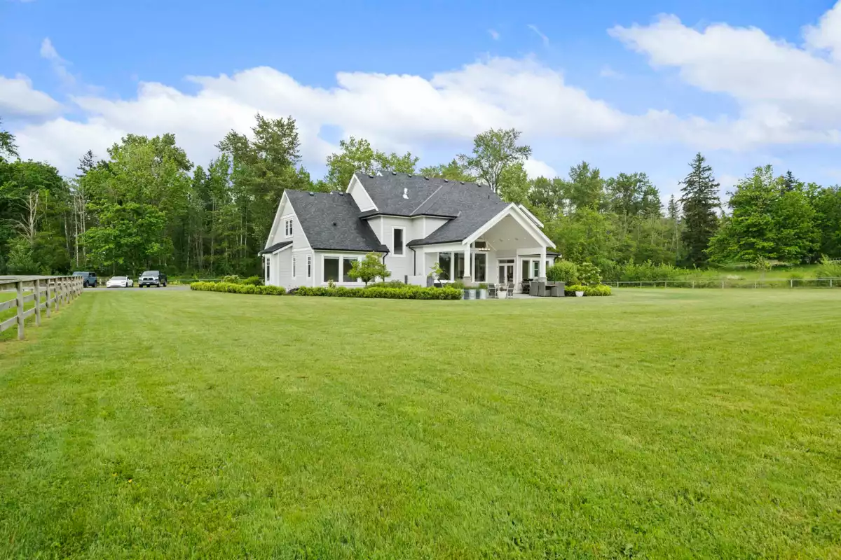 Outdoor Deck Photo of 1340 224 Street, Langley, BC