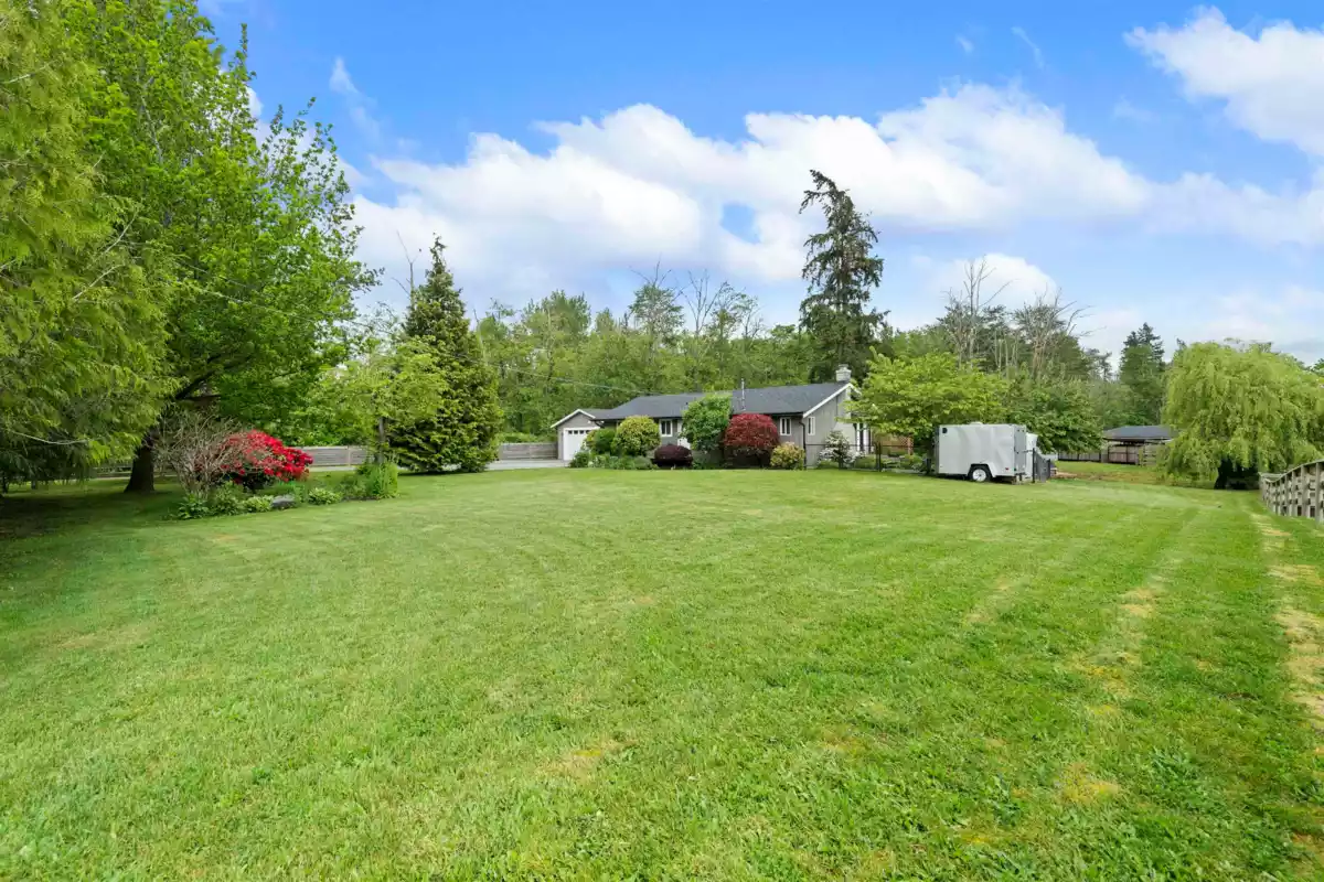 Swimming Pool Photo of 1340 224 Street, Langley, BC