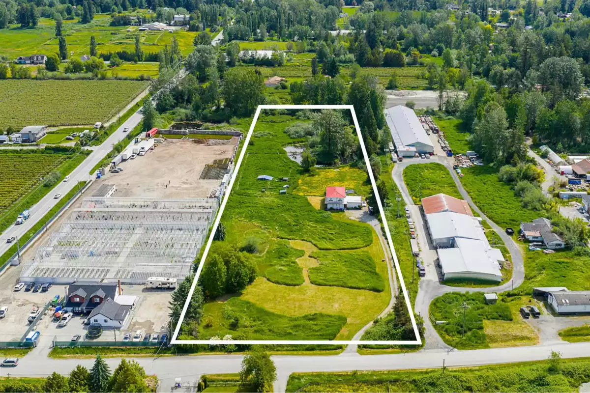 Kitchen Island Photo of 1550 227 Street, Langley, BC
