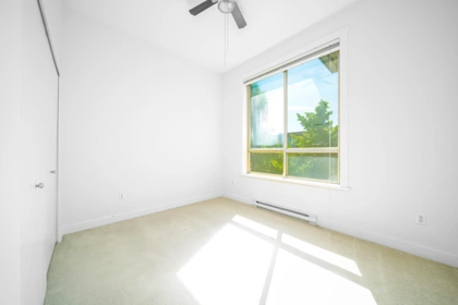Primary Bedroom Photo of 402 13555 Gateway Drive, Surrey, BC