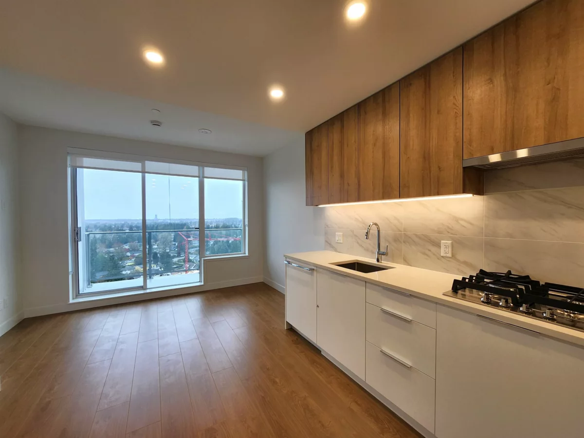 Family Room Photo of 1905 13387 Old Yale Road, Surrey, BC