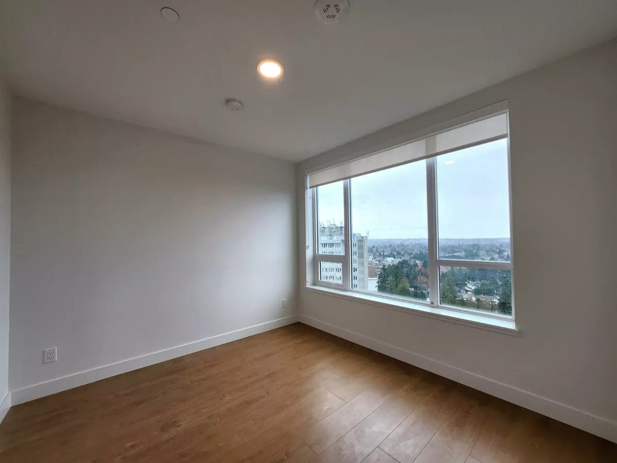 Kitchen Island Photo of 1905 13387 Old Yale Road, Surrey, BC
