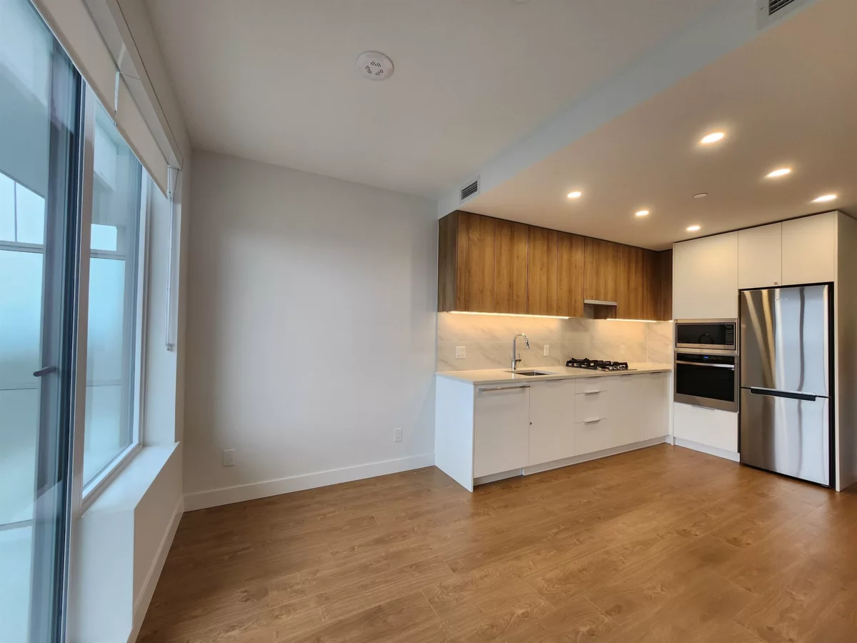 Walk-In Closet Photo of 1905 13387 Old Yale Road, Surrey, BC