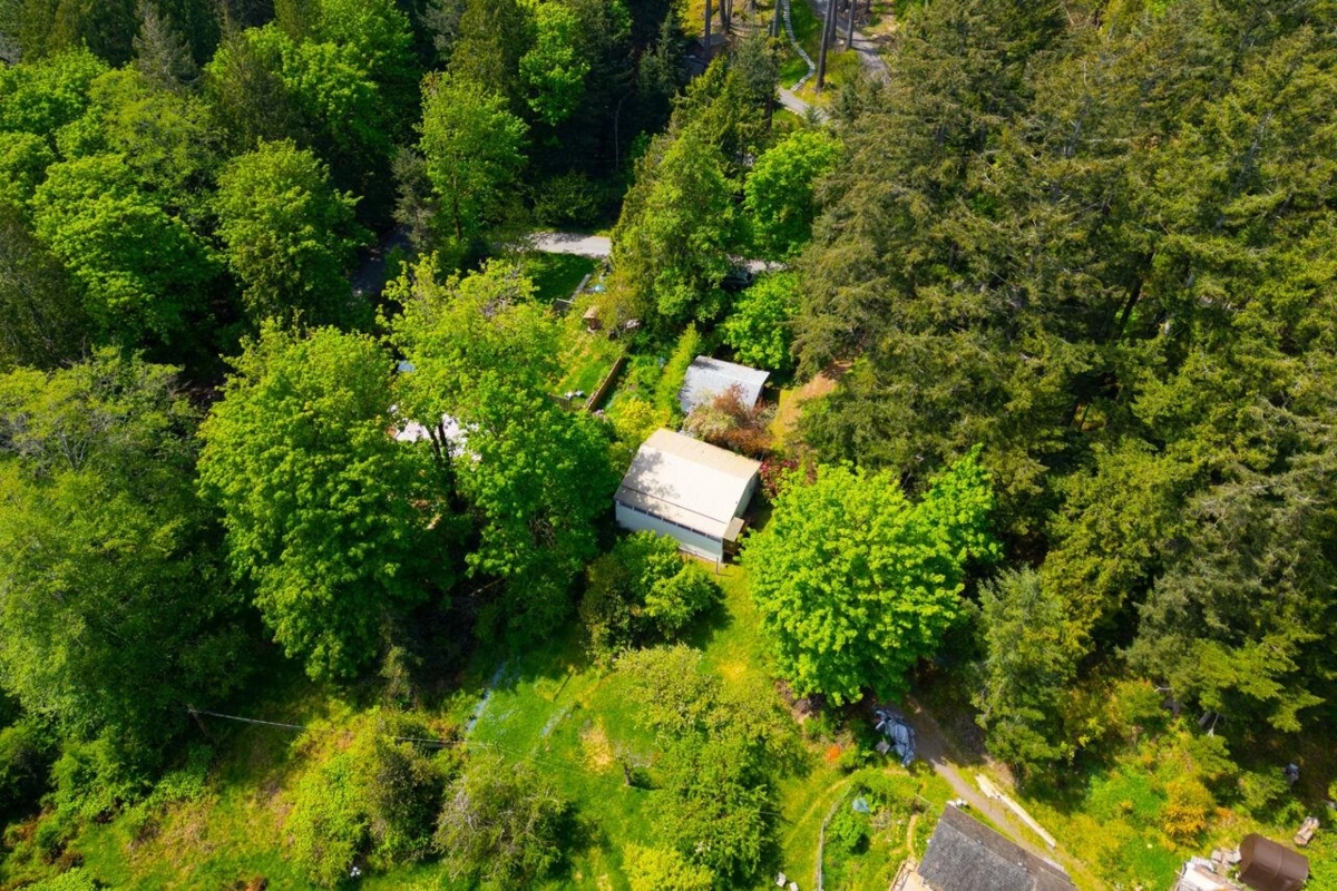 Outdoor Patio Photo of 508 Collins Road, Bowen Island, BC