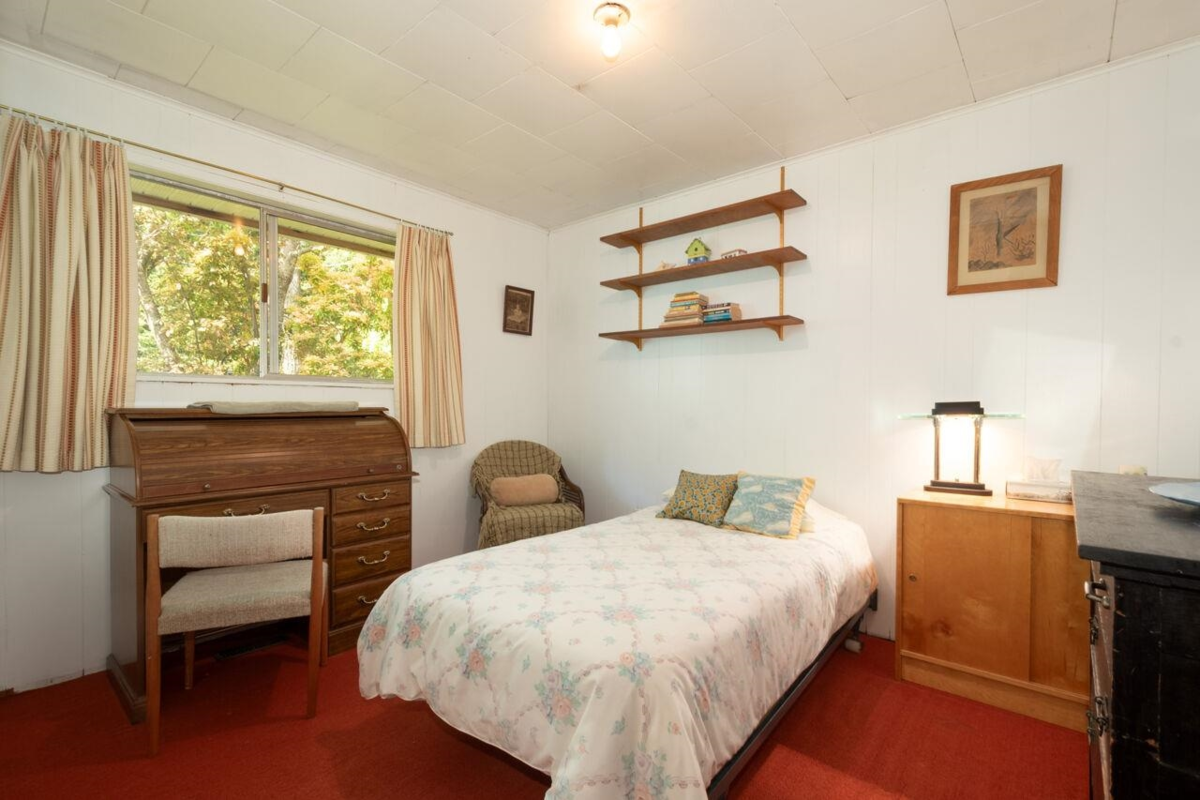 Pantry Photo of 508 Collins Road, Bowen Island, BC