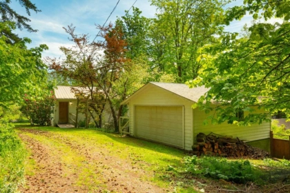 508 Collins Road, Bowen Island, BC, Bowen Island — 4 bed single family residence for sale