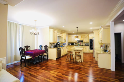 7289 Gray Avenue, Burnaby, BC, Burnaby — Single Family Residence for sale