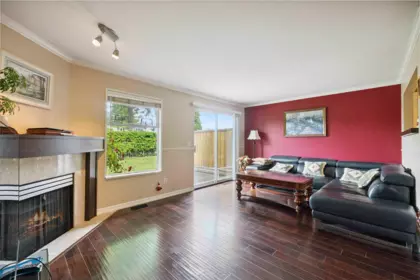 11 10038 155 Street, Surrey, BC, Surrey — Townhouse for sale