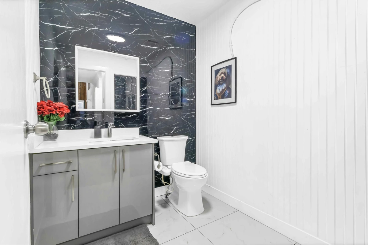 Breakfast Nook Photo of 8025 139a Street, Surrey, BC