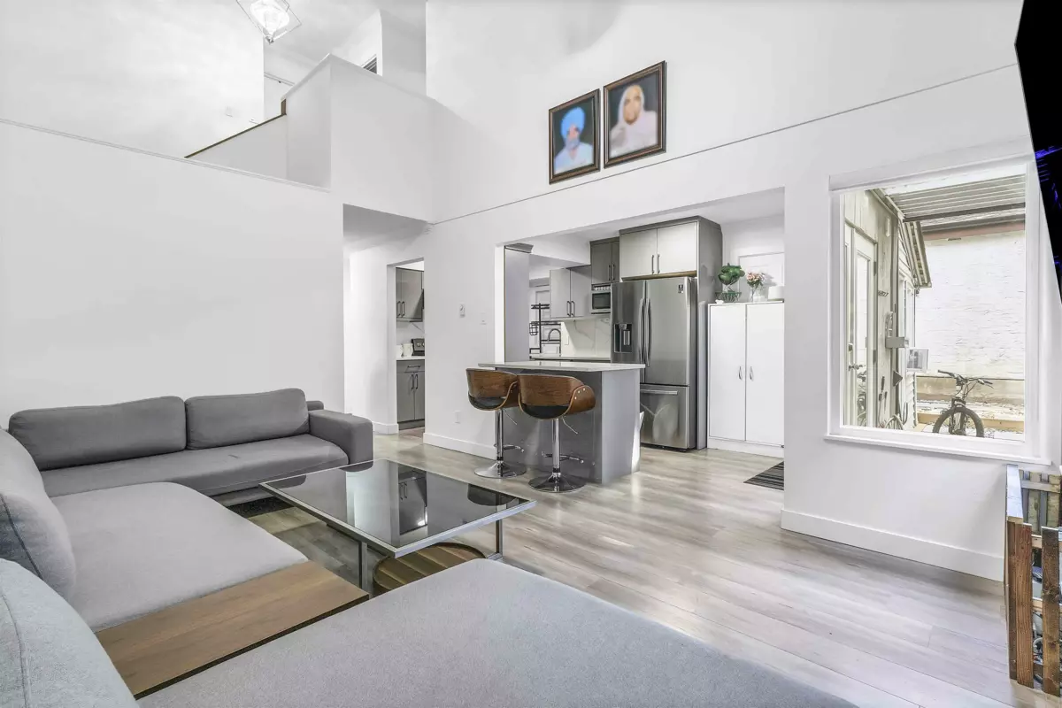 Dining Area Photo of 8025 139a Street, Surrey, BC