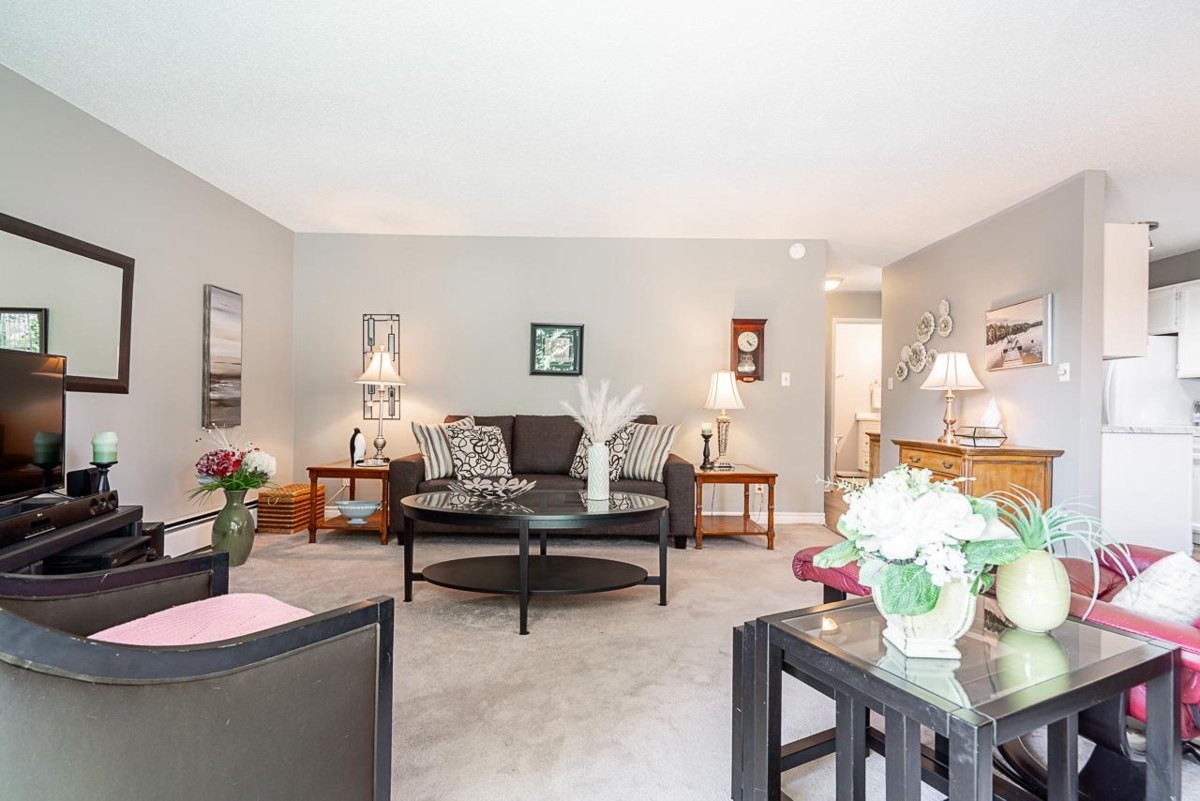 Dining Area Photo of 106 9425 Nowell Street, Chilliwack, BC