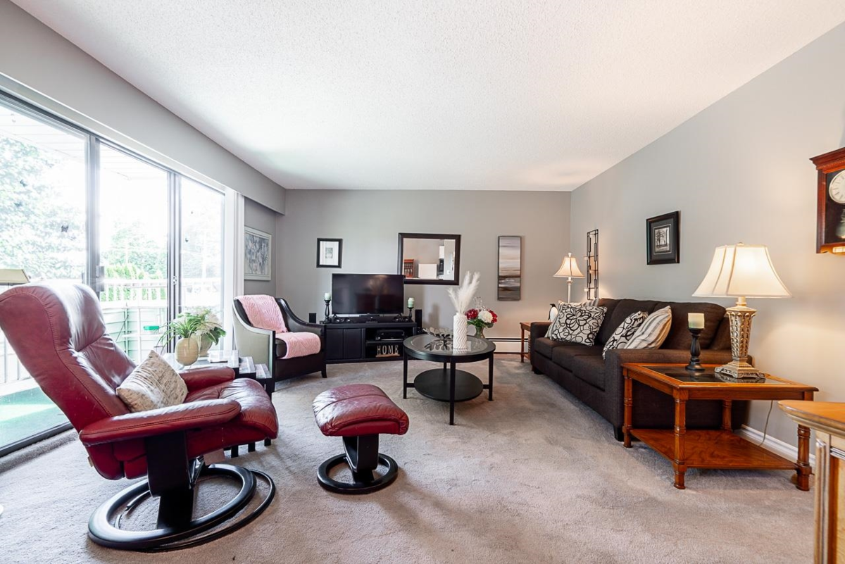 Living Room Photo of 106 9425 Nowell Street, Chilliwack, BC