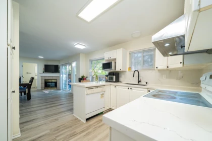 Primary Bathroom Photo of 31 16155 82 Avenue, Surrey, BC