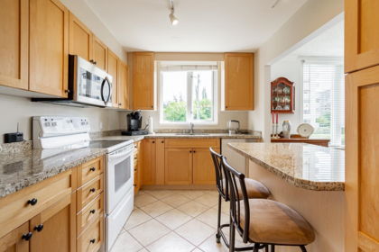 301 2203 Bellevue Avenue, West Vancouver, BC, West Vancouver — Apartment/Condo for sale