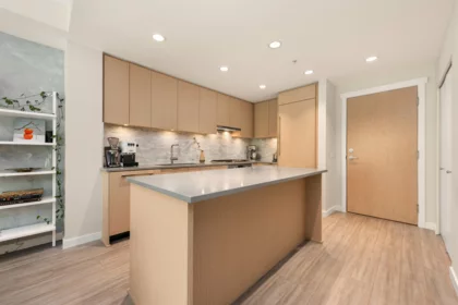 218 9233 Odlin Road, Richmond, BC, Richmond — Apartment/Condo for sale