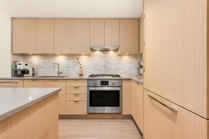 218 9233 Odlin Road, Richmond, BC, Richmond — Apartment/Condo for sale