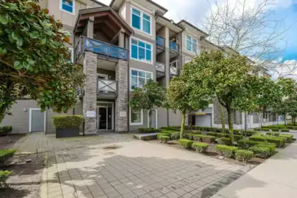 326 18818 68 Avenue, Surrey, BC, Surrey — Apartment/Condo for sale
