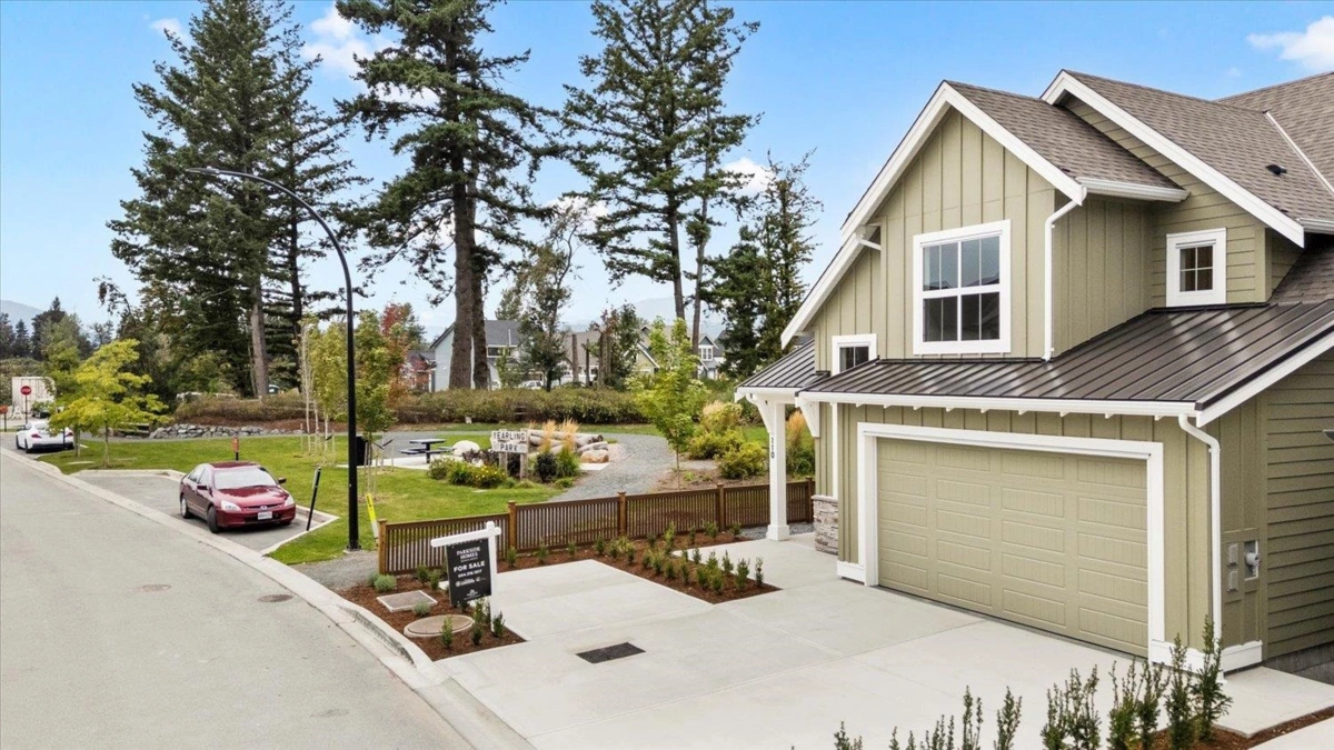 Neighborhood Park Photo Near 110 46211 Promontory Road, Chilliwack, BC