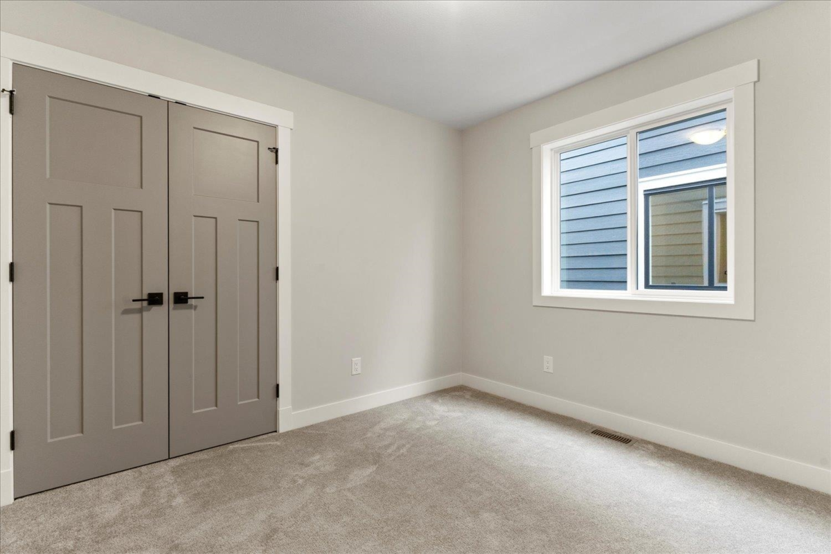 Outdoor Deck Photo of 110 46211 Promontory Road, Chilliwack, BC