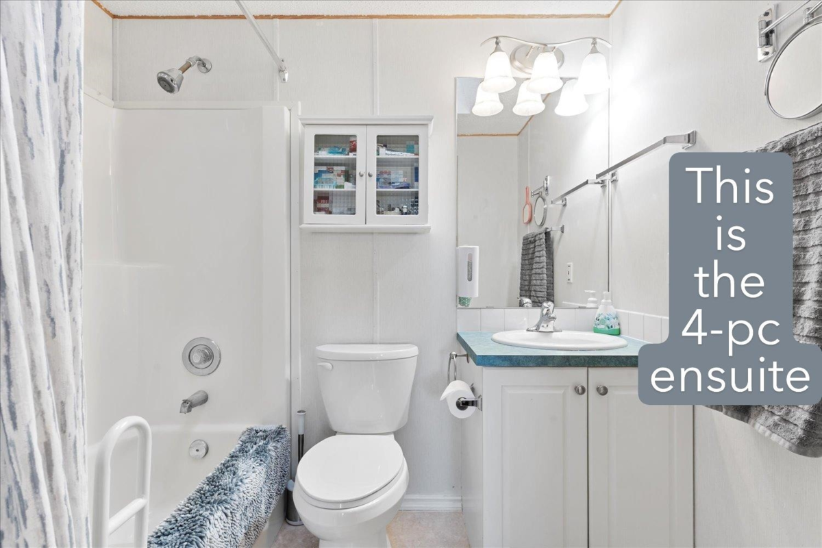 Kitchen Photo of 4 6338 Vedder Road, Chilliwack, BC