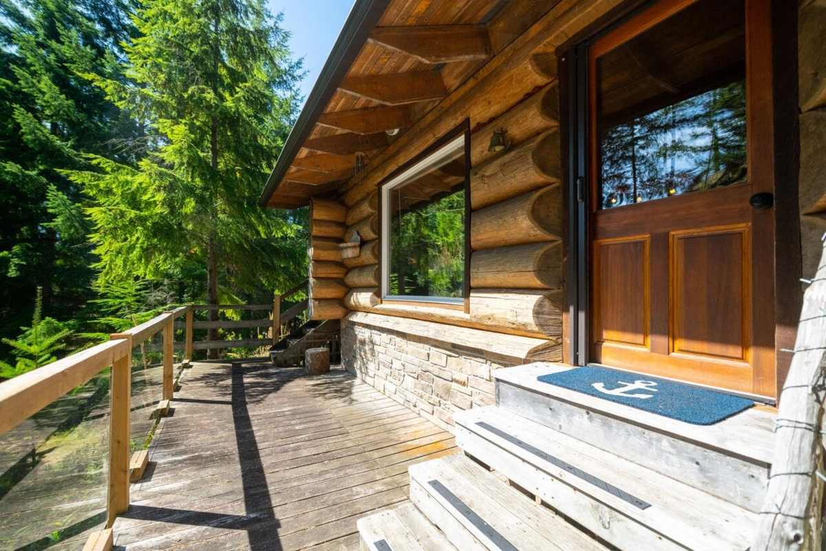 Bedroom 2 Photo of 360 Salal Road, Bowen Island, BC