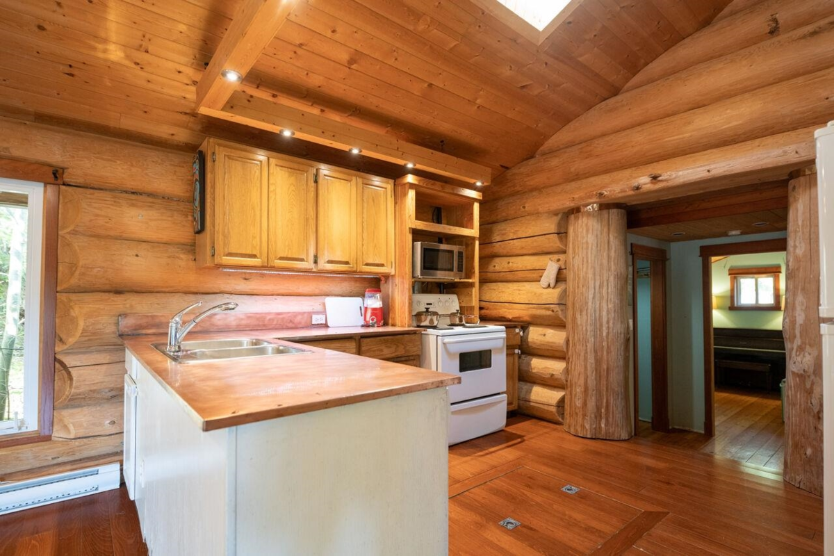 Laundry Room Photo of 360 Salal Road, Bowen Island, BC