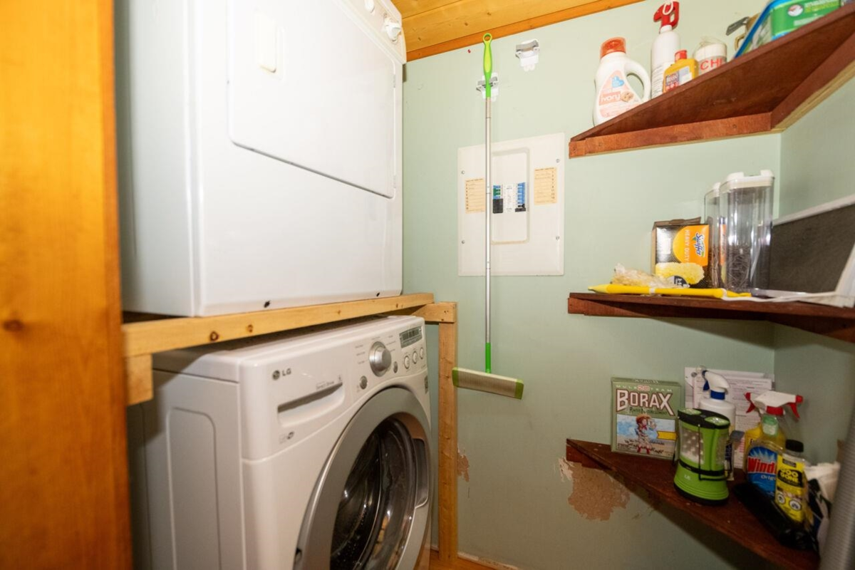 Outdoor Patio Photo of 360 Salal Road, Bowen Island, BC