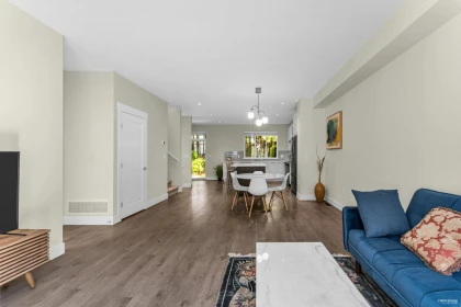 52 7979 152 Street, Surrey, BC, Surrey — Townhouse for sale