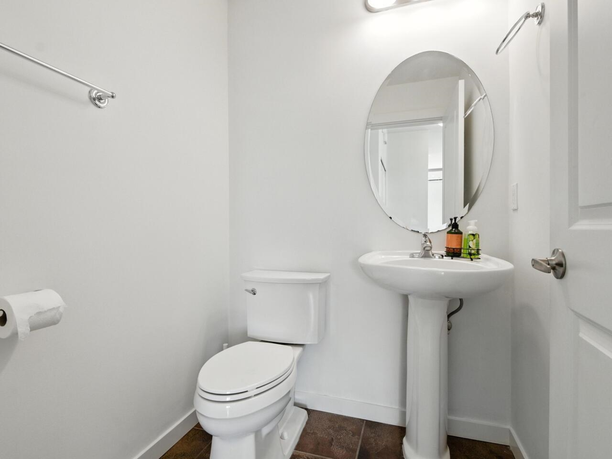 Basement Recreation Room Photo of 18 6099 Alder Street, Richmond, BC