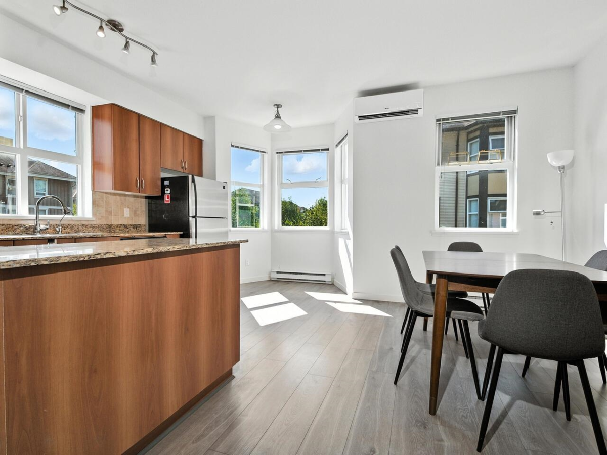 Dining Area Photo of 18 6099 Alder Street, Richmond, BC