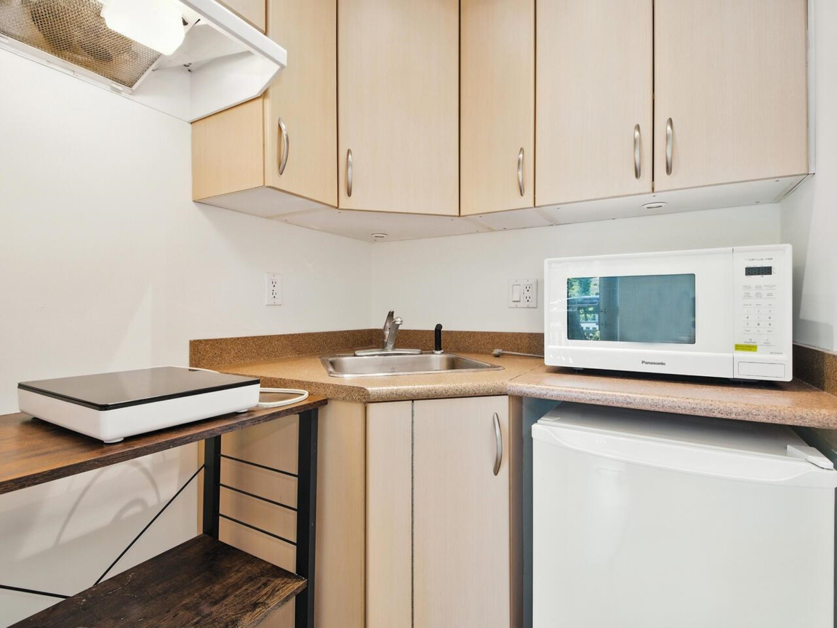 Hallway Photo of 18 6099 Alder Street, Richmond, BC