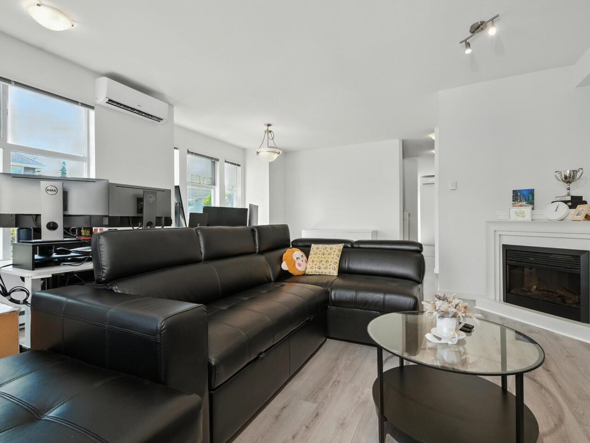 Primary Bedroom Photo of 18 6099 Alder Street, Richmond, BC