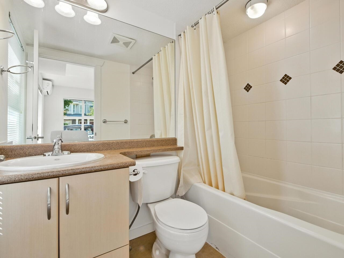 Staircase Photo of 18 6099 Alder Street, Richmond, BC