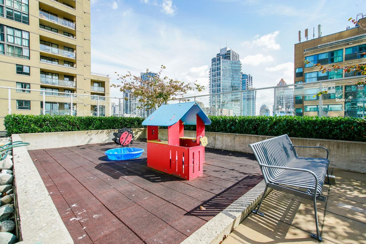 Hot Tub / Spa Photo of 707 1351 Continental Street, Vancouver, BC