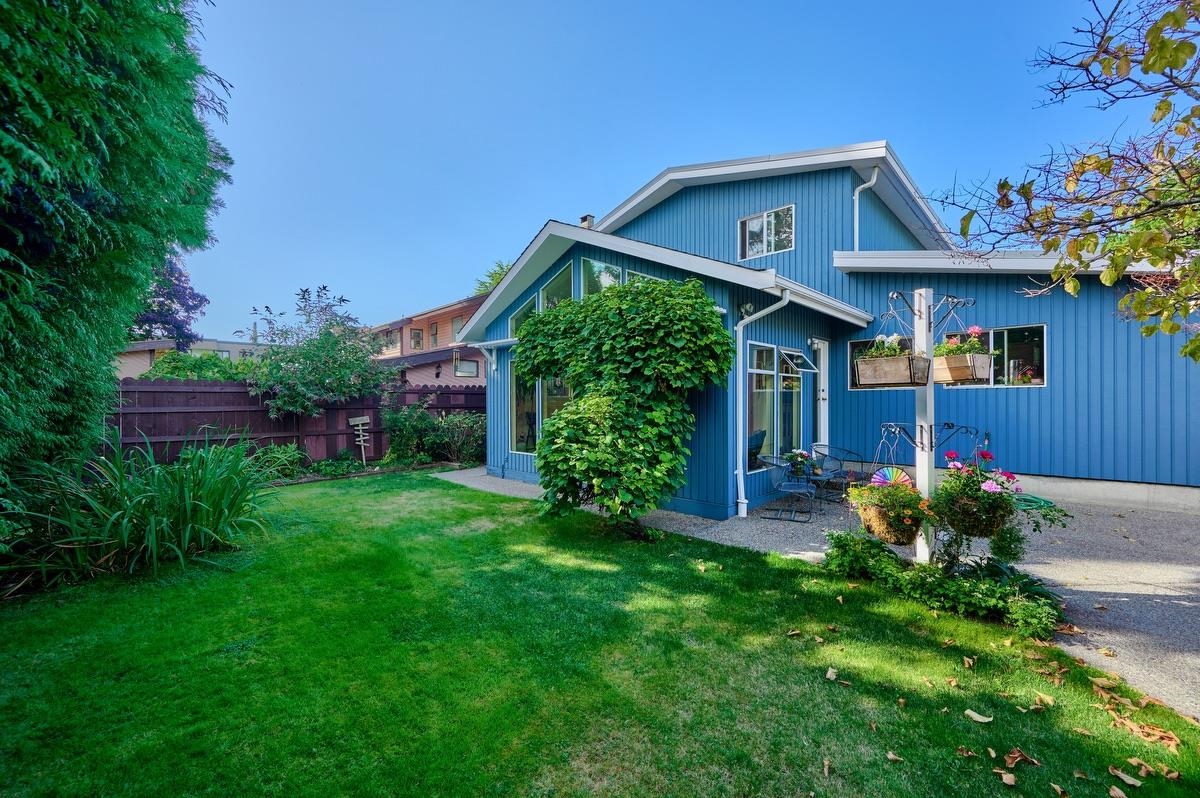 Hallway Photo of 4228 Craigflower Drive, Richmond, BC