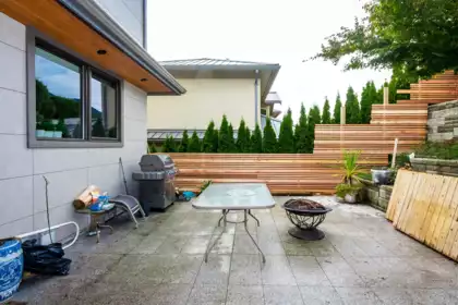 2301 Ottawa Avenue, West Vancouver, BC, West Vancouver — Single Family Residence for sale