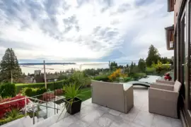 2301 Ottawa Avenue, West Vancouver, BC