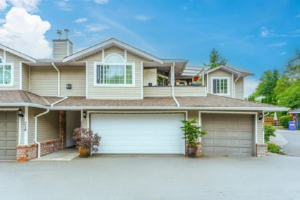 215 22515 116 Avenue, Maple Ridge, BC, Maple Ridge — Townhouse for sale