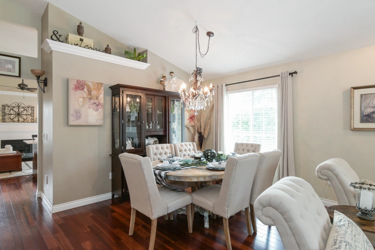 Kitchen Island Photo of 18 16888 80 Avenue, Surrey, BC
